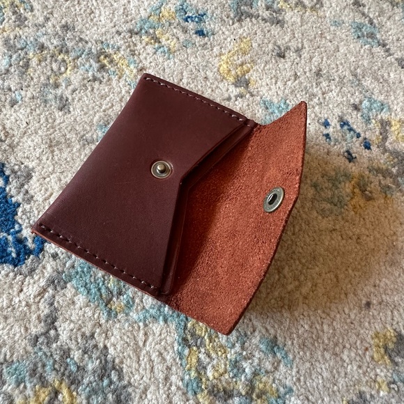 NEW 💙 PLG Cognac Mini Envelope Wallet & Large Keychain Bundle 💙 - Picture 7 of 12